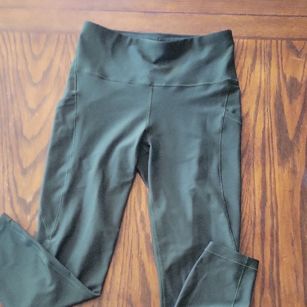 Athleta Olive 7/8 Leggings